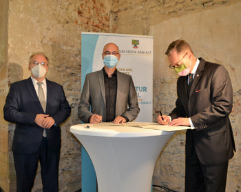 Unterzeichnung einer Kooperationsvereinbarung durch Ministerpräsident Dr. Reiner haseloff